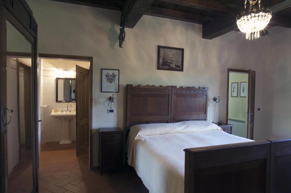 Agriturismo Corte Virgiliana Virgilio Exterior foto
